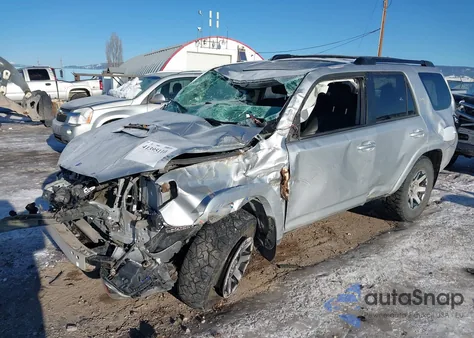 2019 Toyota 4Runner Trd Off Road Premium z USA, uszkodzony, nr VIN JTEBU5JR8K5638361